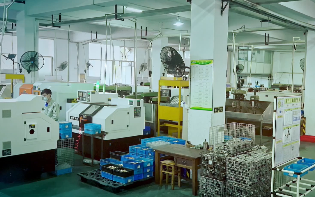 alt:Backpack Power Sprayer from factory, durable construction for portable garden spraying, landscaping, and pest management